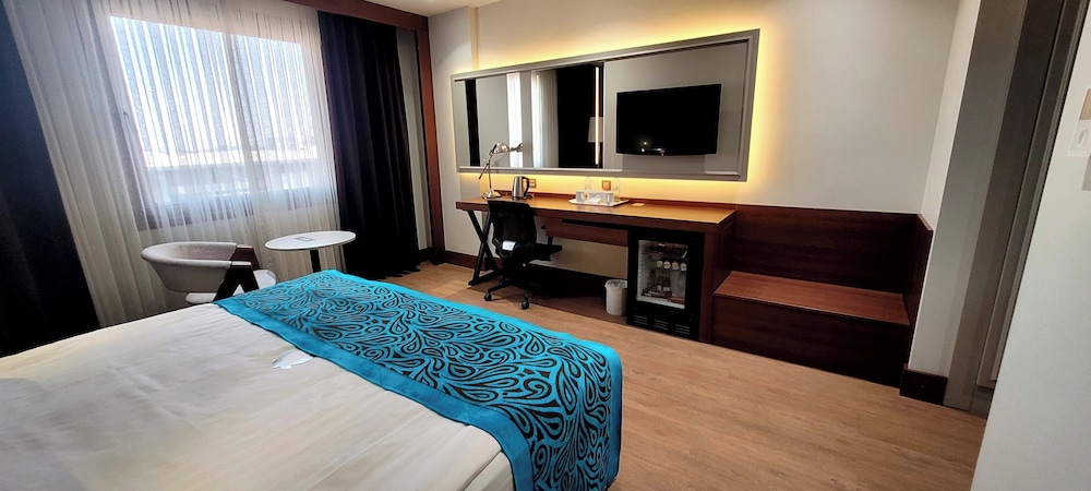 Teymur Continental Hotel & Convention Center Rezervasyon