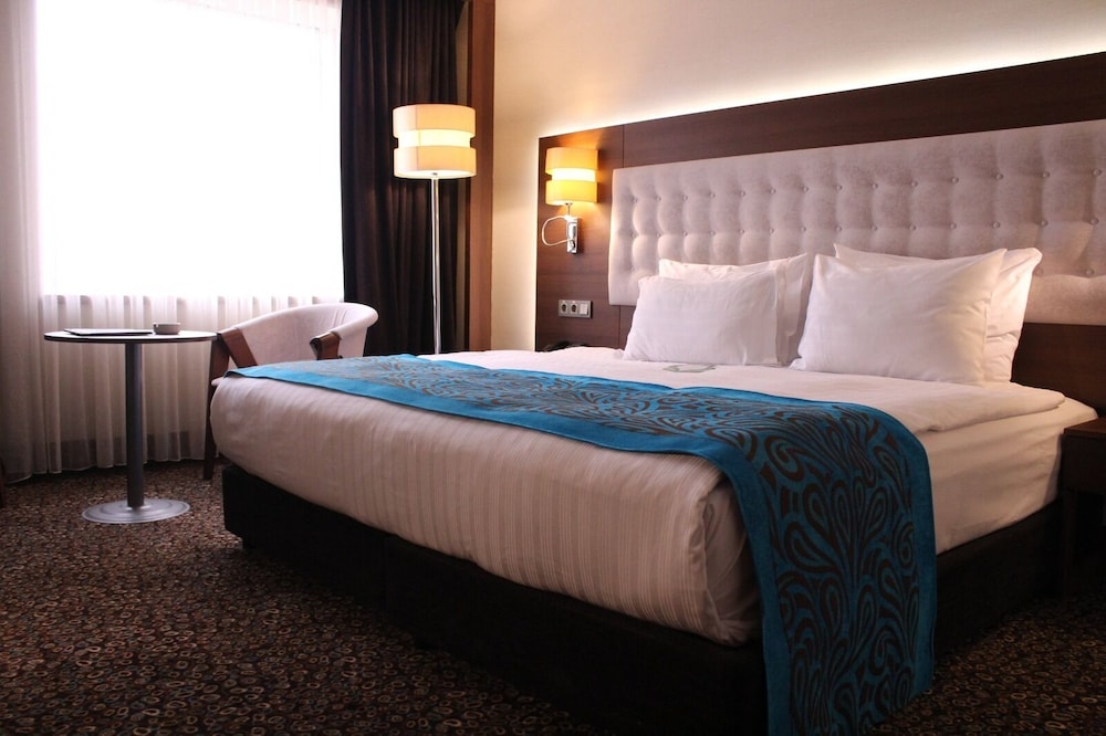 Teymur Continental Hotel & Convention Center Rezervasyon