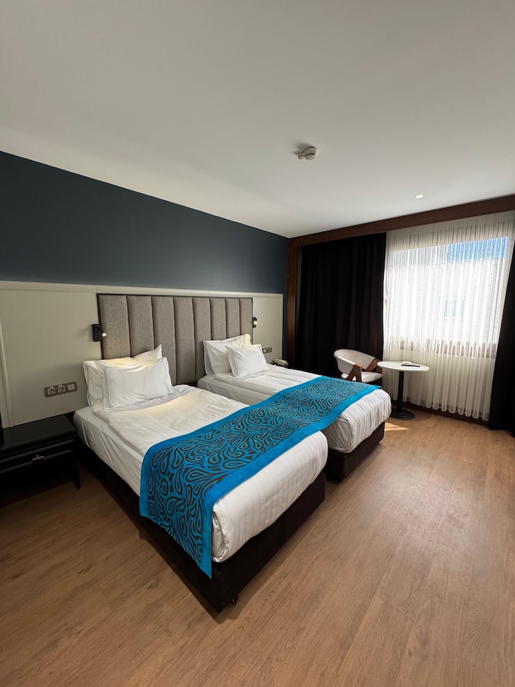 Teymur Continental Hotel & Convention Center Rezervasyon