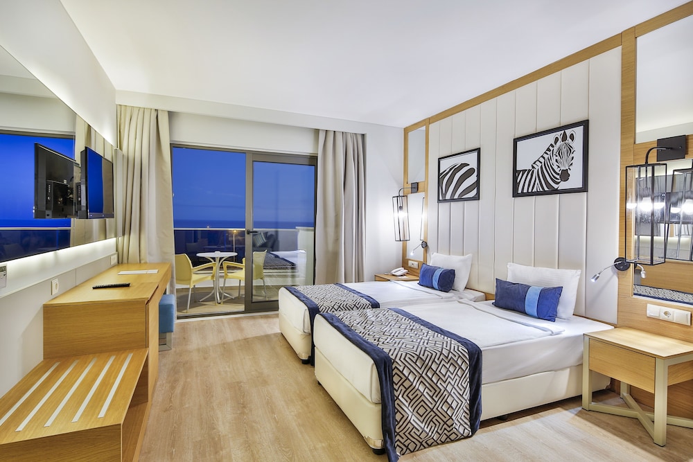 Calido Maris Hotel Rezervasyon