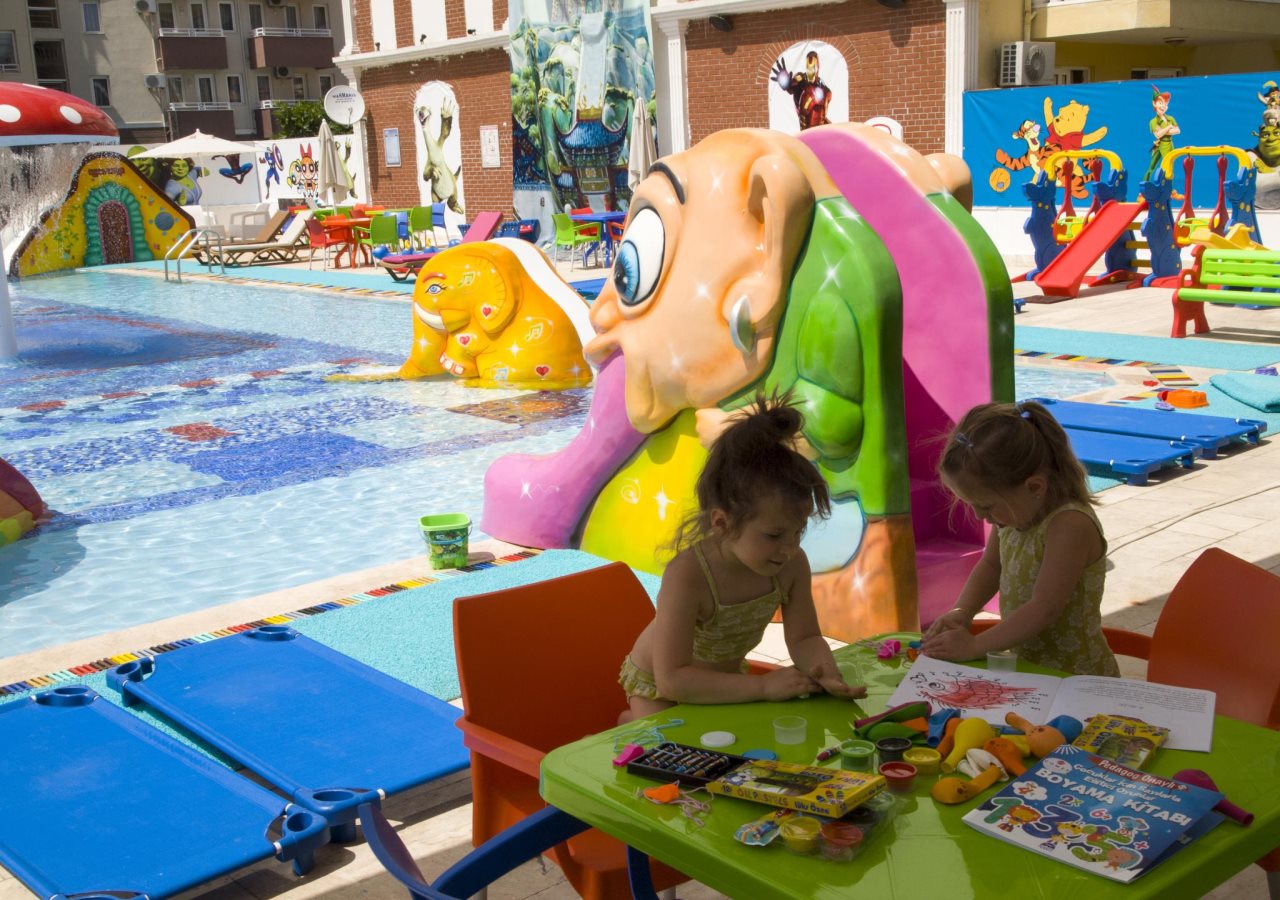 Comet Hotel & Resort Rezervasyon