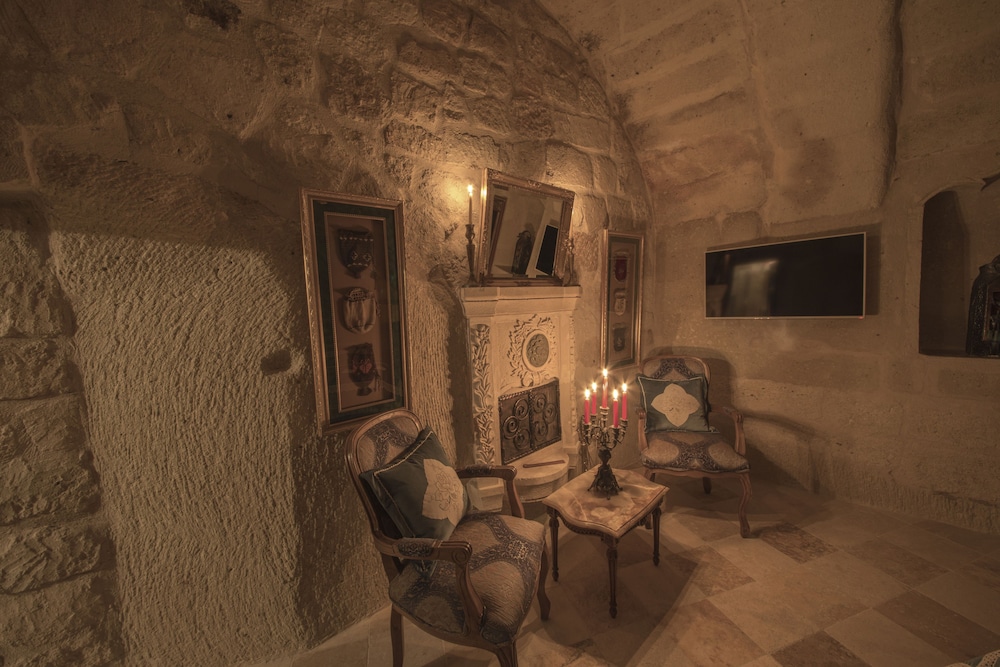 Elika Cave Suites Hotel & SPA Rezervasyon