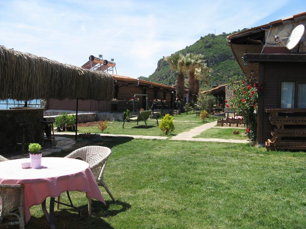 Assos Sardunya Butik Motel Rezervasyon