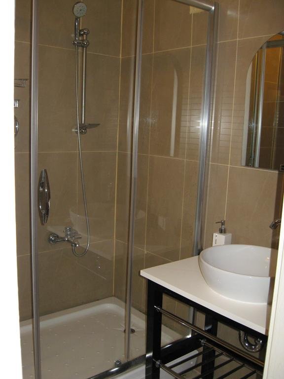 Assos Sardunya Butik Motel Rezervasyon