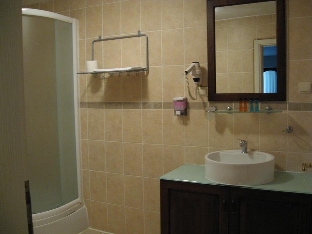 Assos Sardunya Butik Motel Rezervasyon