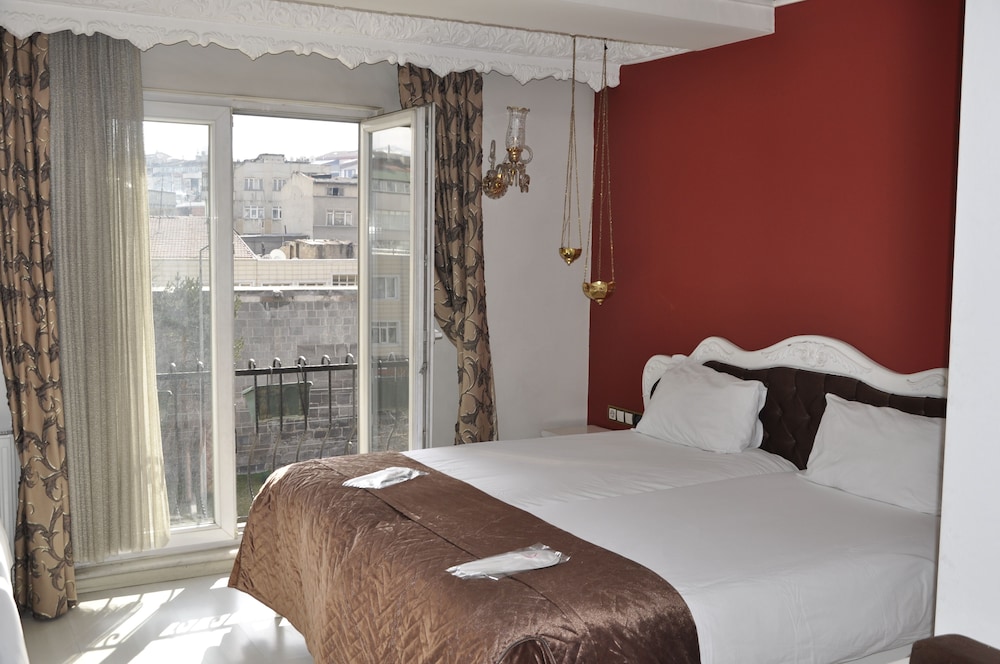 Azade Butik Hotel Rezervasyon