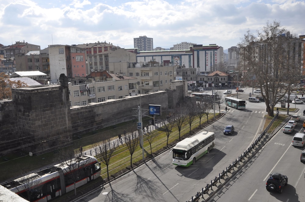 Azade Butik Hotel Rezervasyon