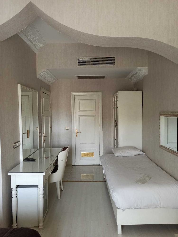 Azade Butik Hotel Rezervasyon