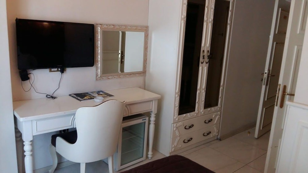 Azade Butik Hotel Rezervasyon