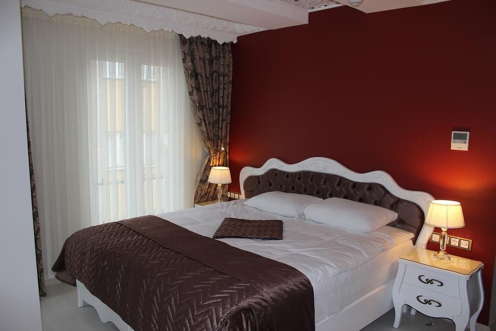 Azade Butik Hotel Rezervasyon