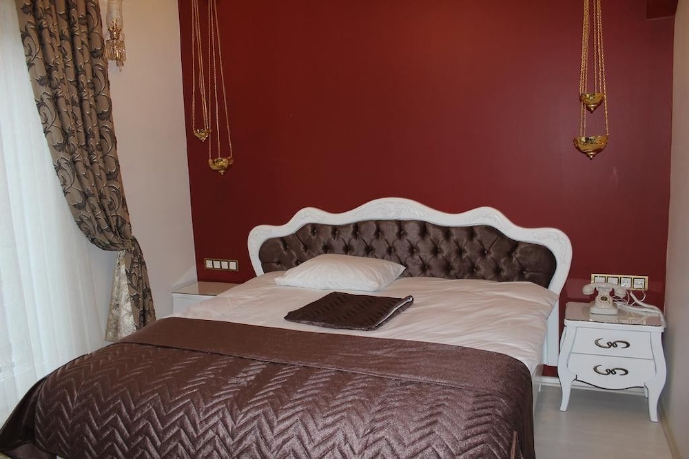 Azade Butik Hotel Rezervasyon