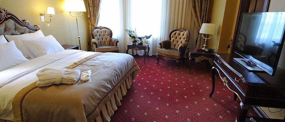 Meyra Palace Rezervasyon