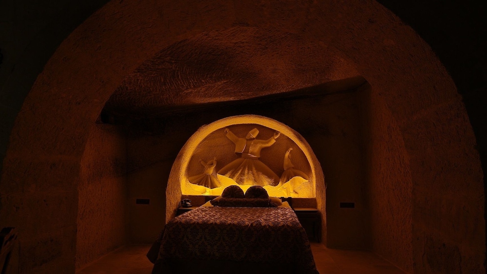 Phocas Cave Suites Rezervasyon