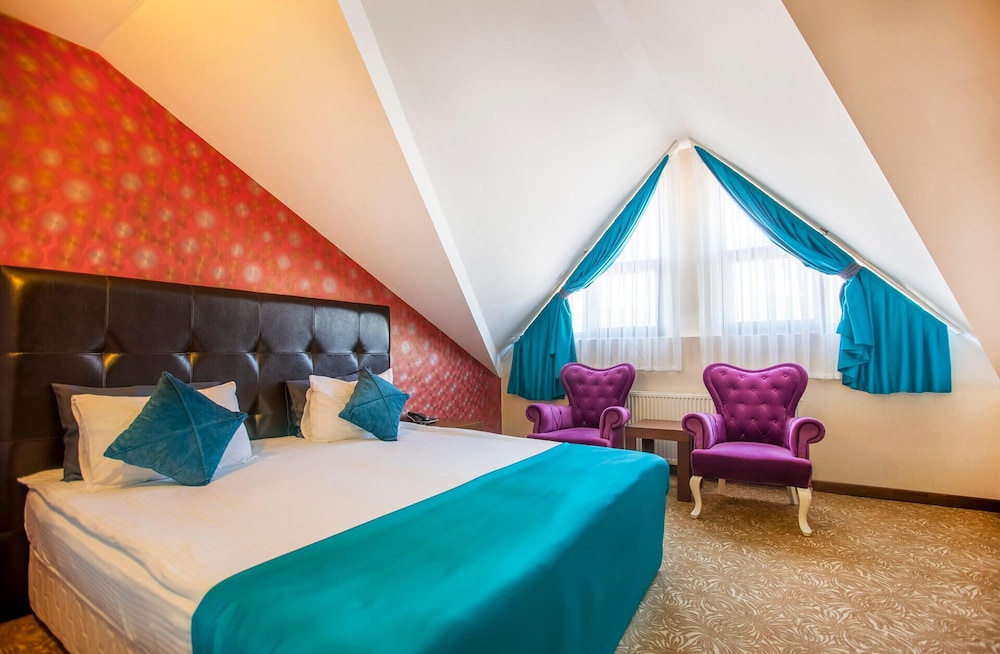 Highway Otel Rezervasyon