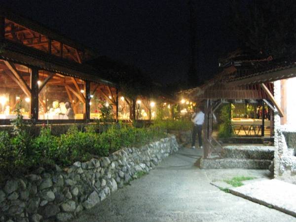 1943 Tarihi Emniyet Hotel Rezervasyon