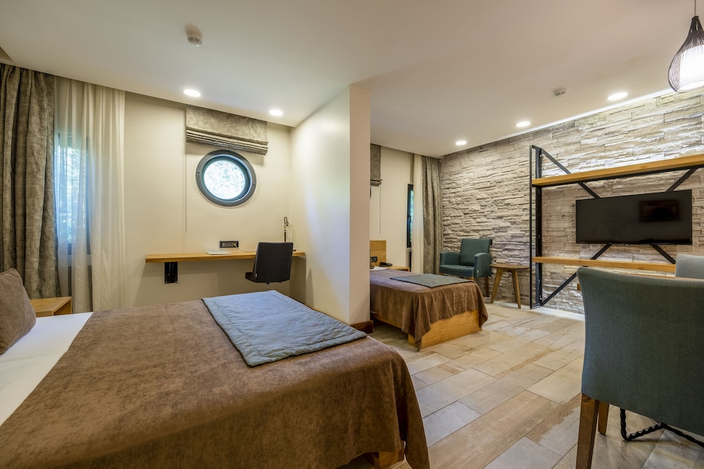 Cuci Hotel Di Mare - Bayramoglu Rezervasyon