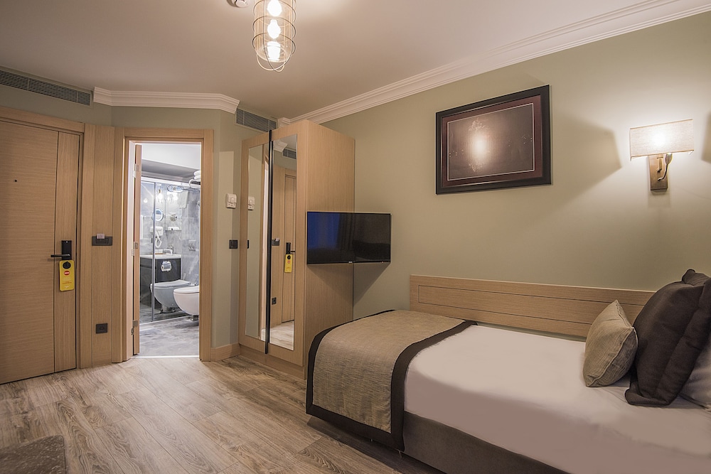 Cuci Hotel Di Mare - Bayramoglu Rezervasyon