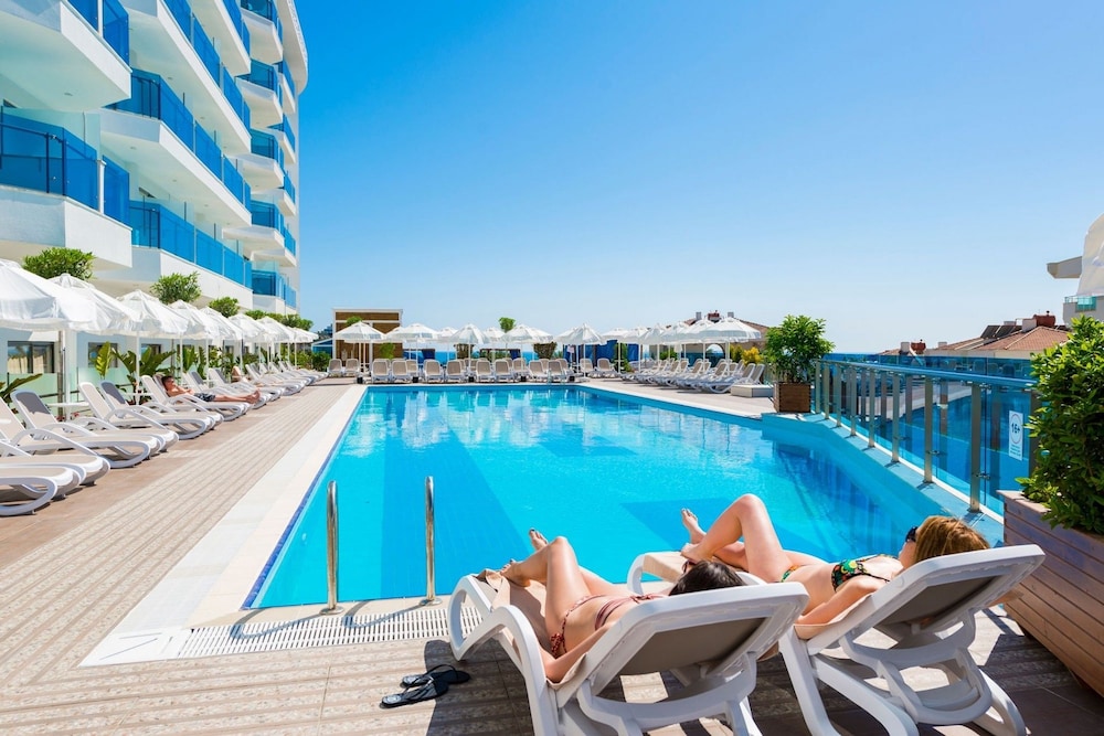 Dream World Hill Rezervasyon