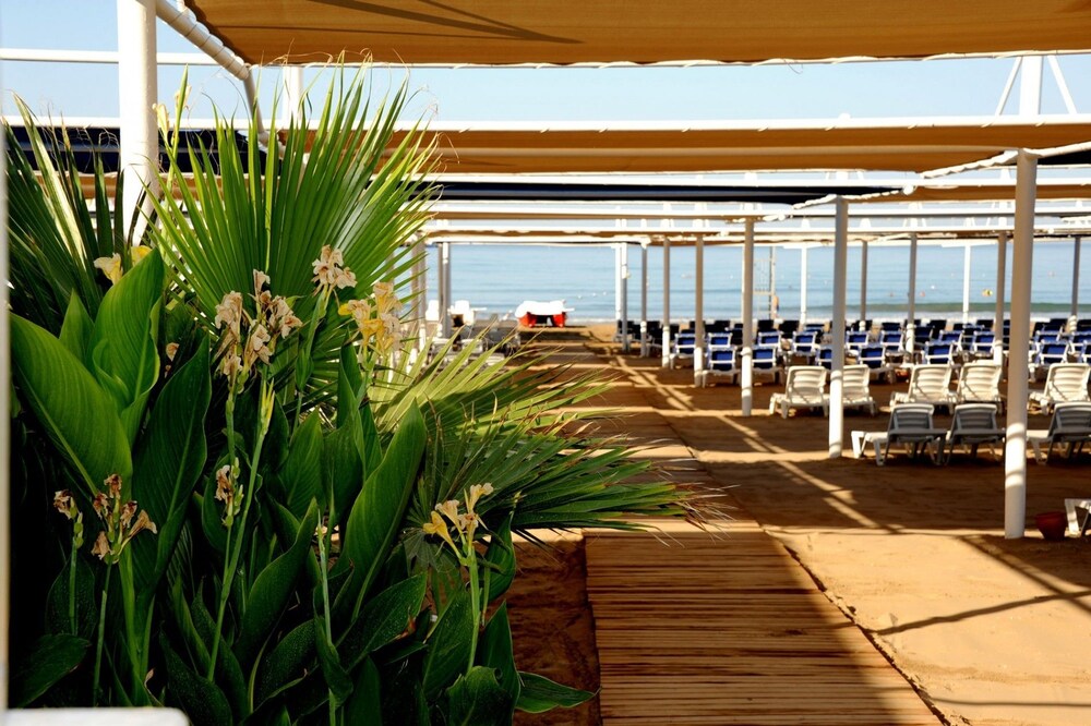 Dream World Hill Rezervasyon