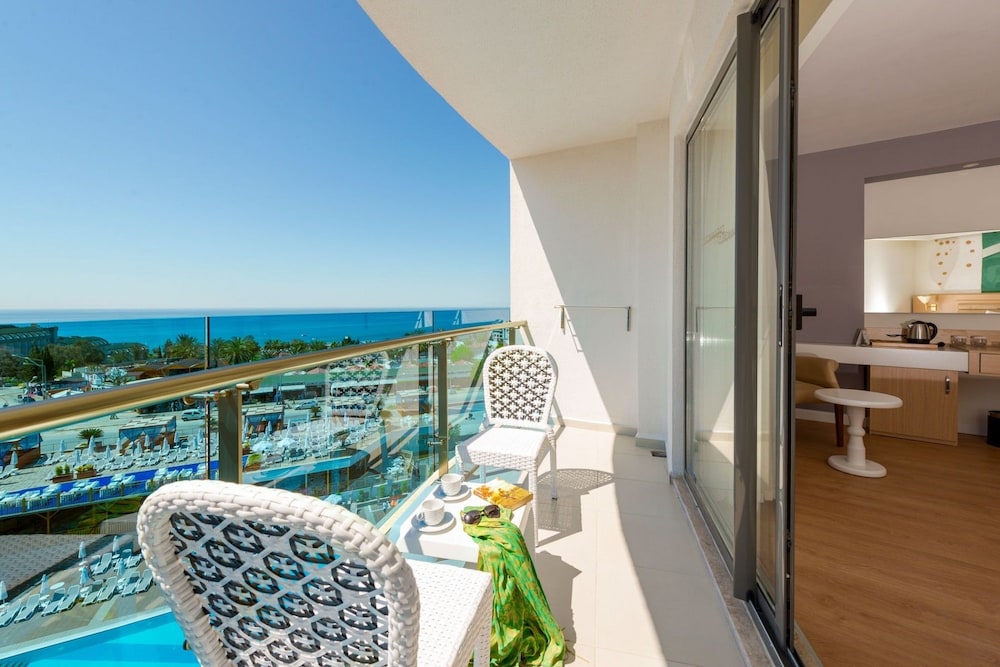 Dream World Hill Rezervasyon