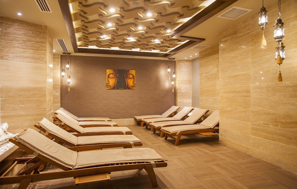 Dream World Hill Rezervasyon