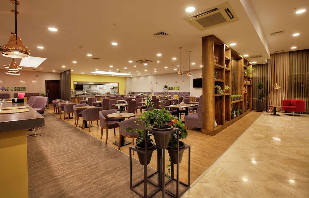 Hilton Garden Inn Kocaeli Sekerpinar Rezervasyon