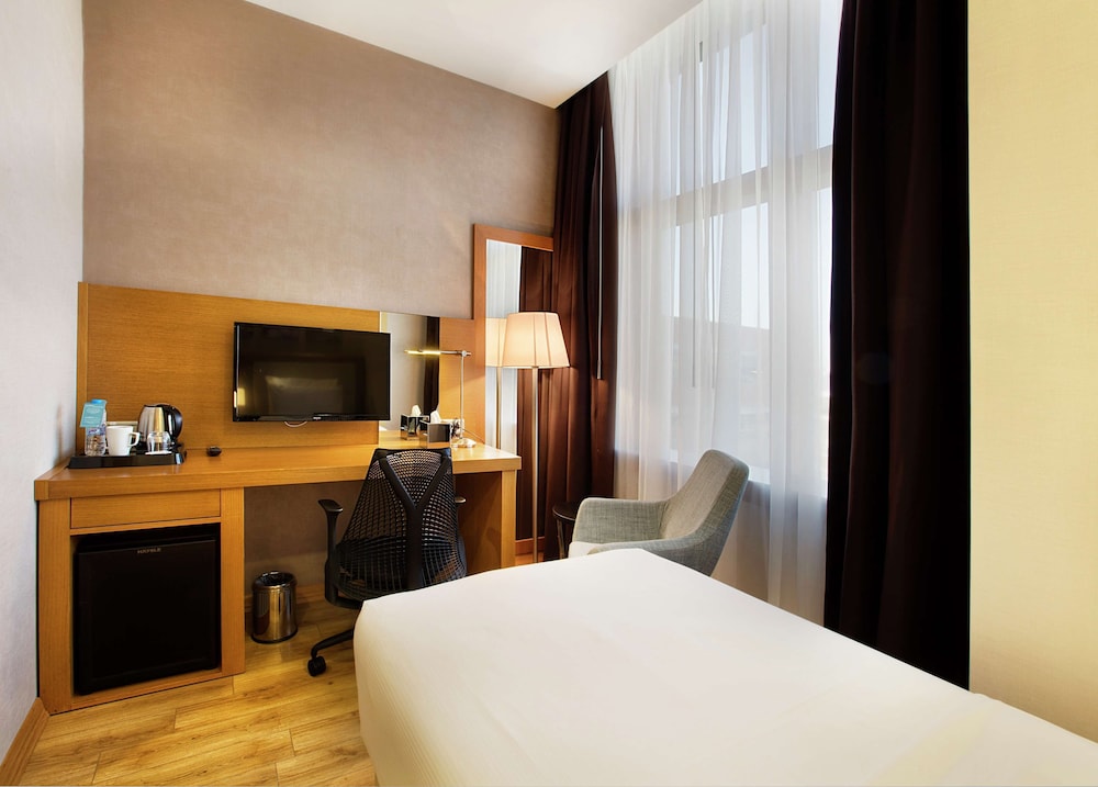 Hilton Garden Inn Kocaeli Sekerpinar Rezervasyon