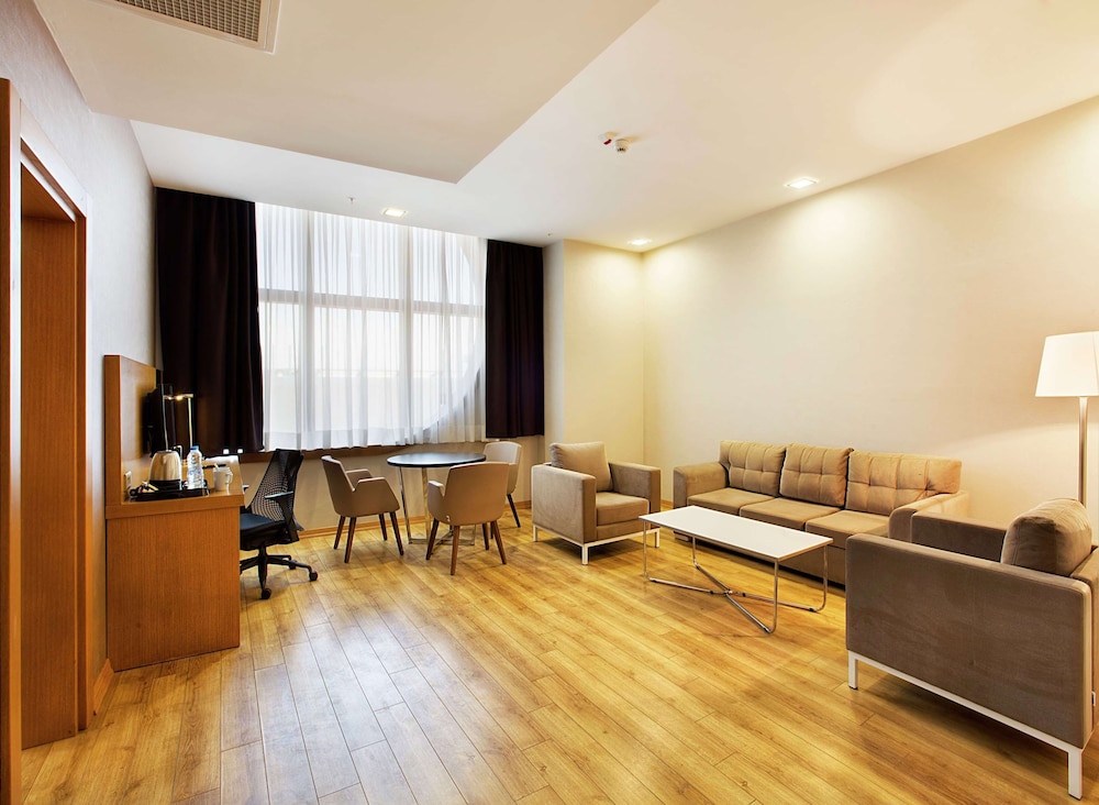 Hilton Garden Inn Kocaeli Sekerpinar Rezervasyon