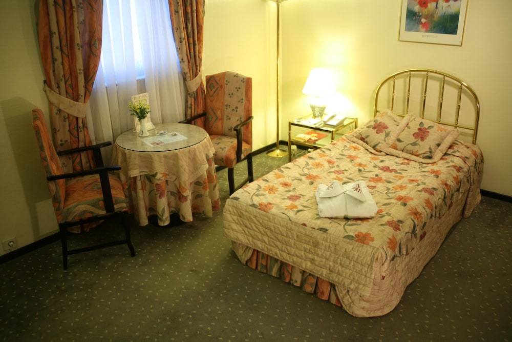 Günes Hotel Merter Rezervasyon