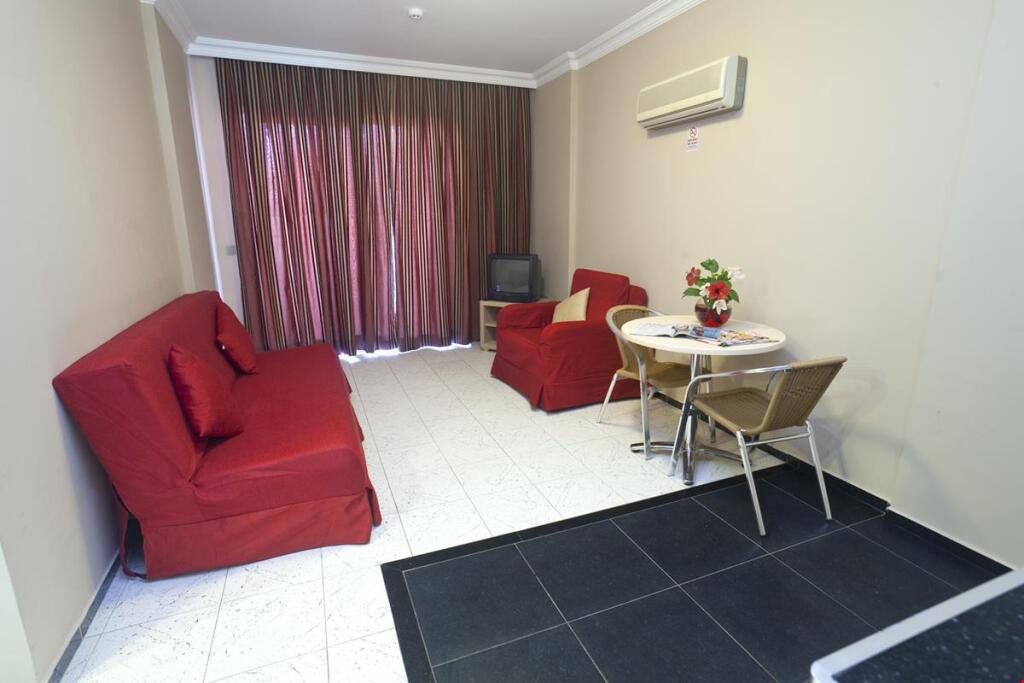 Candan Apart Hotel Rezervasyon