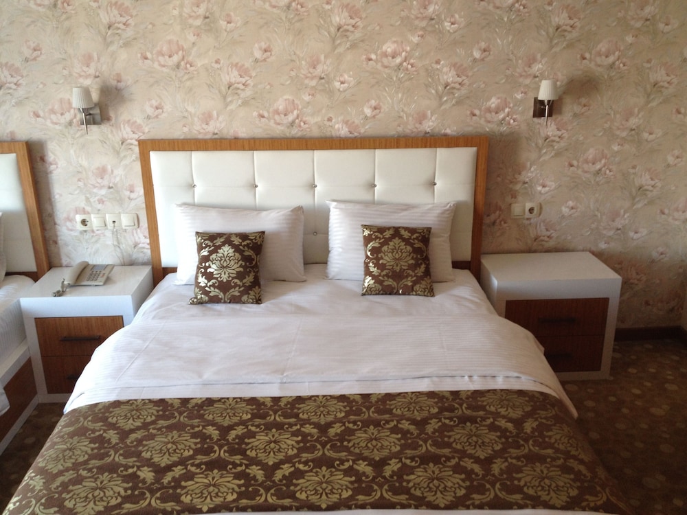 Cebeciler Hotel Rezervasyon