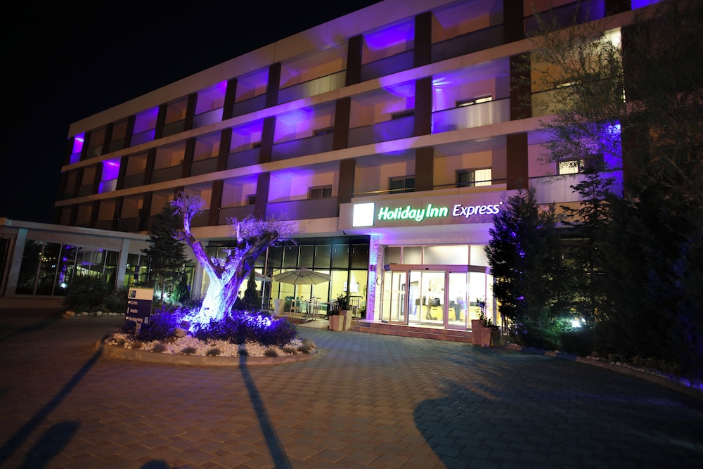 Holiday Inn Express Manisa West Rezervasyon