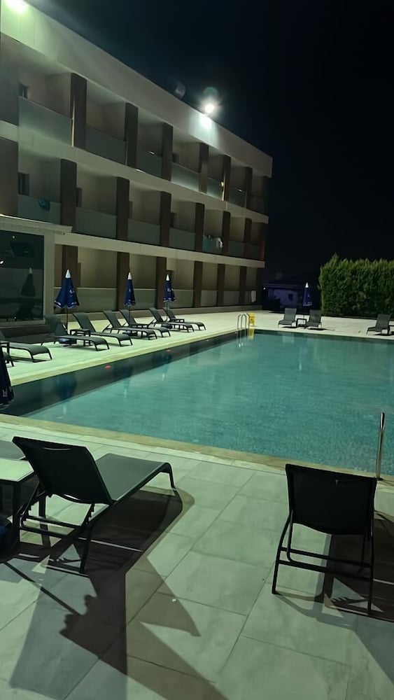 Holiday Inn Express Manisa West Rezervasyon