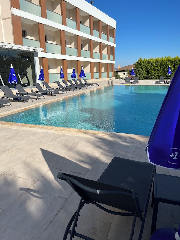 Holiday Inn Express Manisa West Rezervasyon