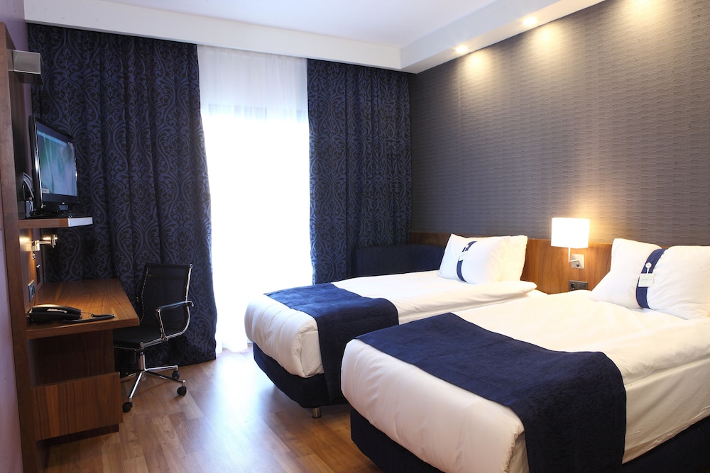 Holiday Inn Express Manisa West Rezervasyon