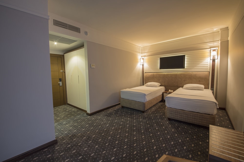 Jolnar Garden Hotel Rezervasyon