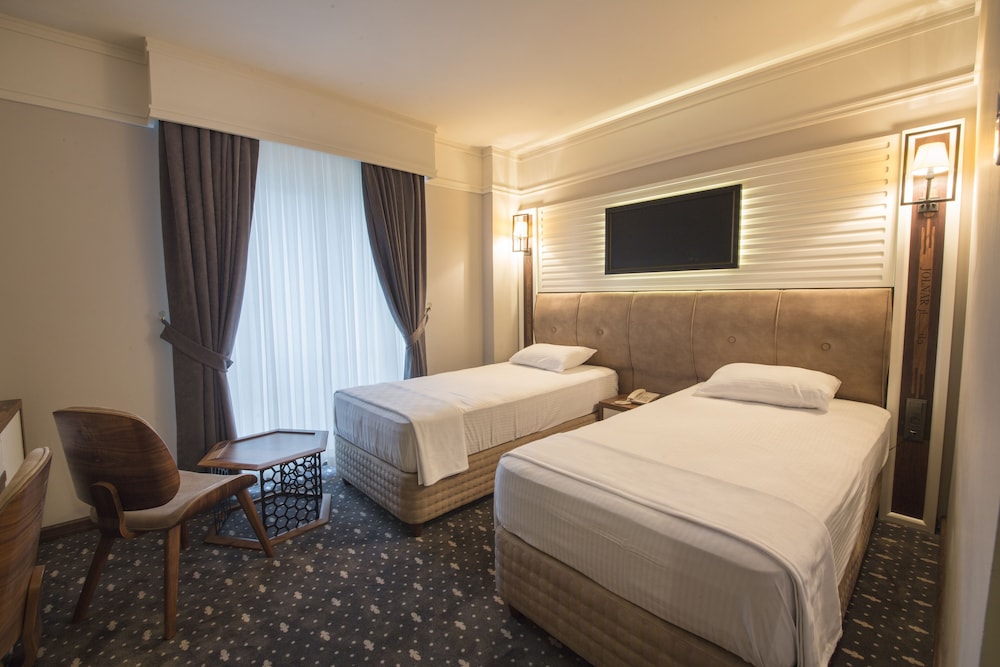Jolnar Garden Hotel Rezervasyon
