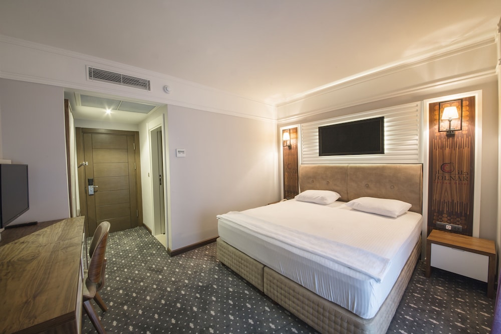 Jolnar Garden Hotel Rezervasyon