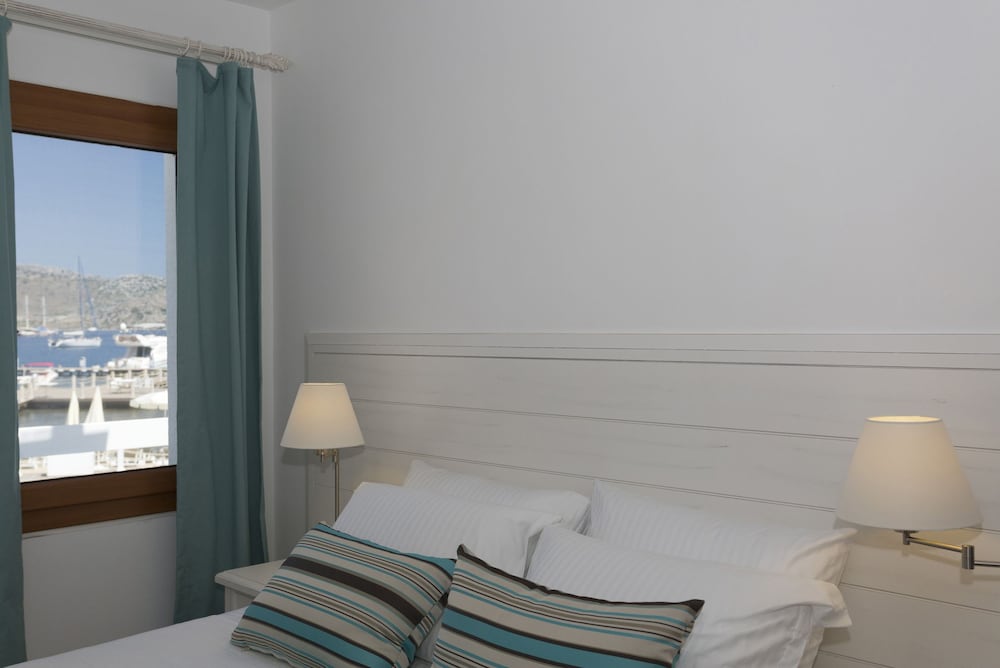 Poseidon Boutique Hotel  & Yacht Club Rezervasyon