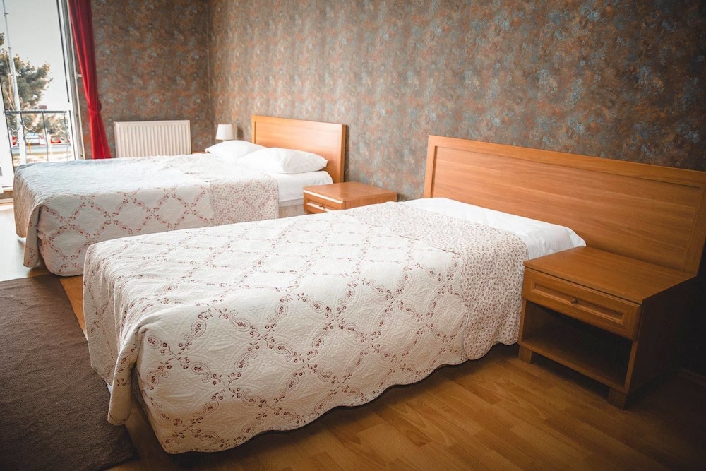 Azim Hotel Rezervasyon