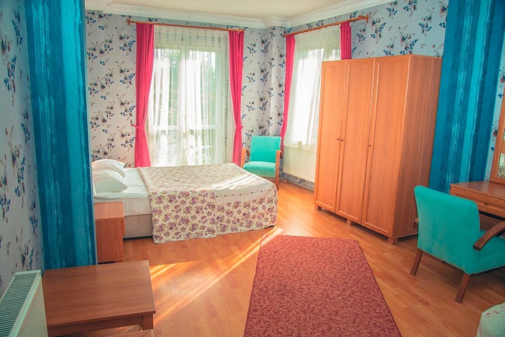 Azim Hotel Rezervasyon