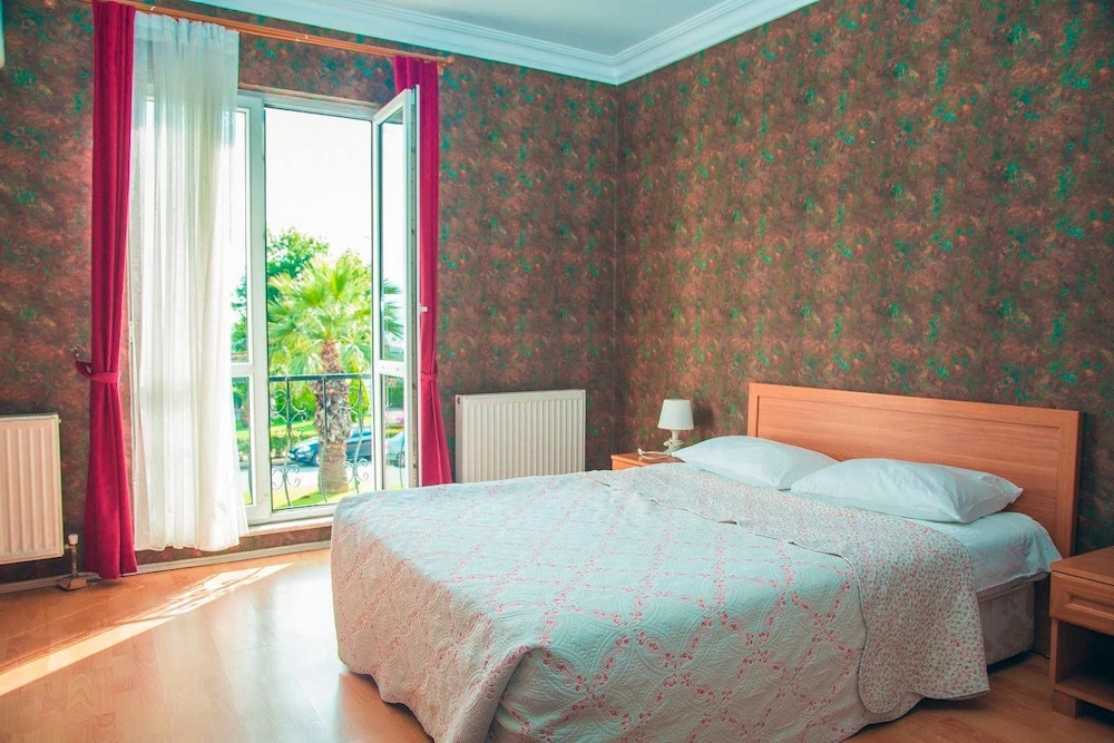 Azim Hotel Rezervasyon