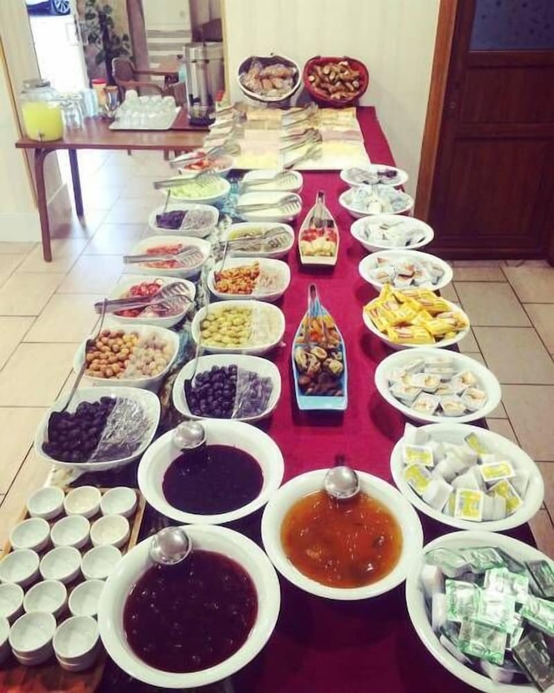 Azim Hotel Rezervasyon