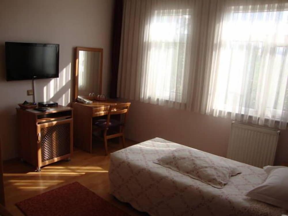 Azim Hotel Rezervasyon