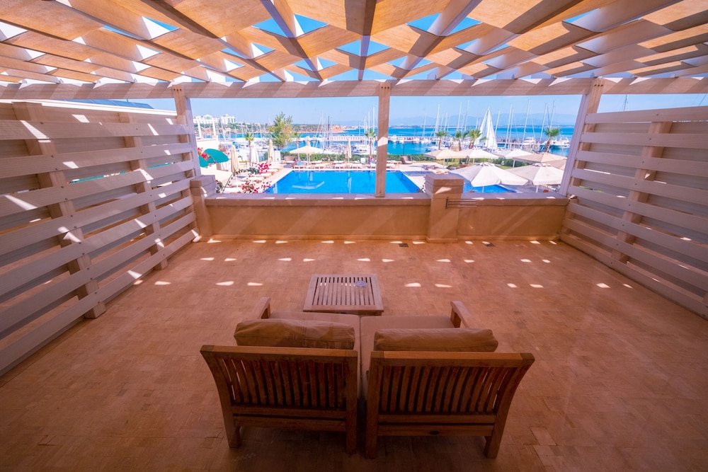 Yacht Club Rezervasyon