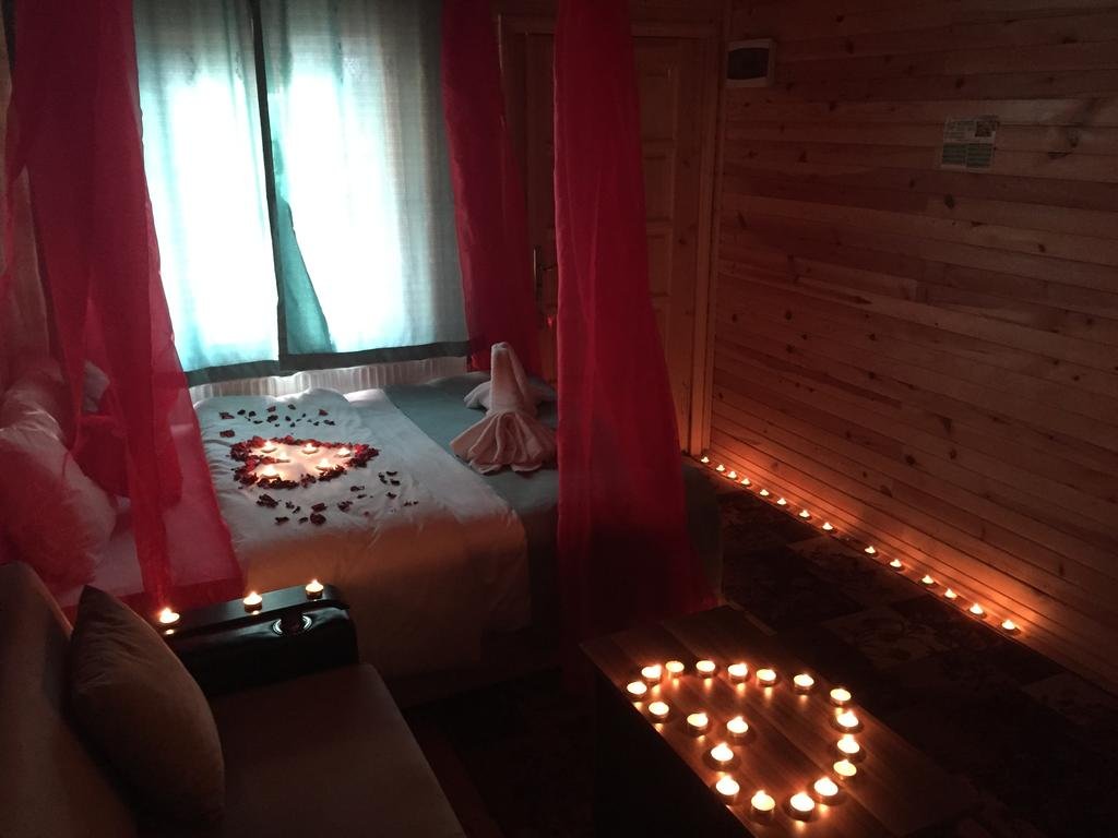 Ferah Hotel Uzungol Rezervasyon