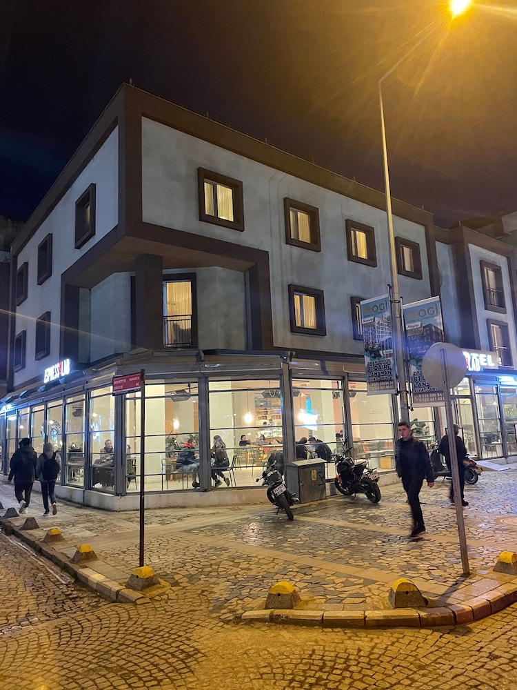 Hotel Almina Park Rezervasyon