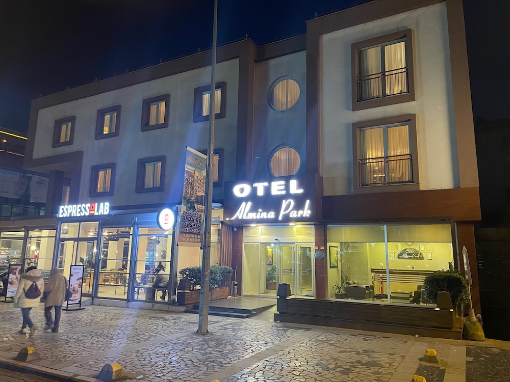 Hotel Almina Park Rezervasyon