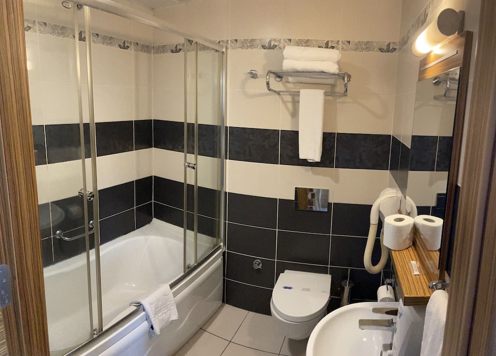 Hotel Almina Park Rezervasyon