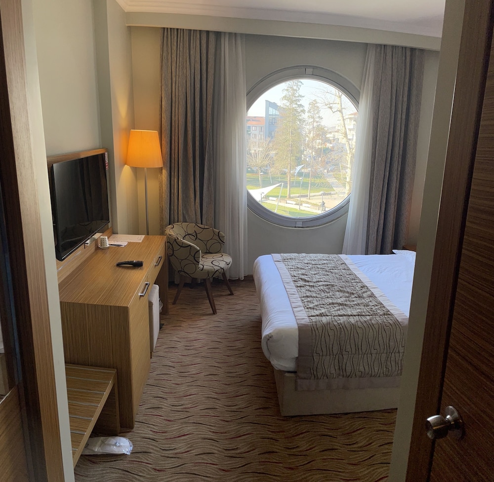 Hotel Almina Park Rezervasyon